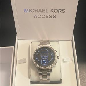 MK SMART WATCH SOFIE